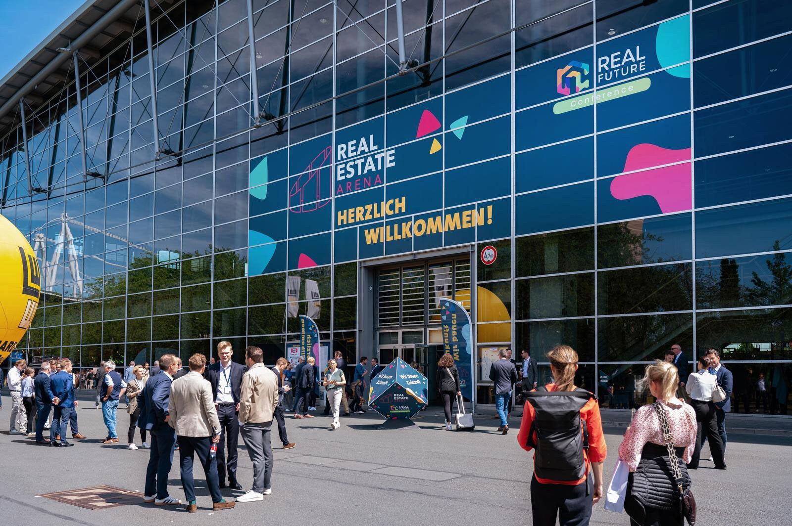 REA25 Halle 4 Außen